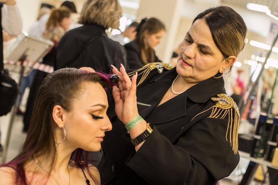 На работу мастеров отводится всего полчаса, юниоры должны уложиться в 35 минут