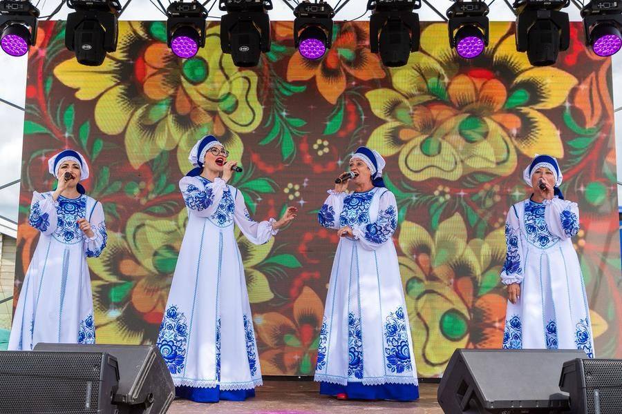 Близится церемония открытия: звучит зажигательная песня