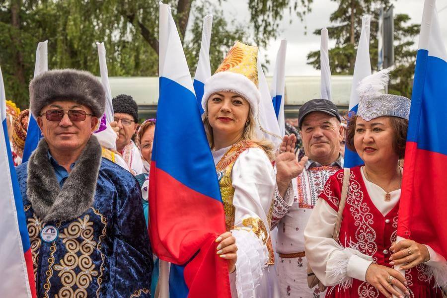 На День России съехались жители 28 районов Омской области