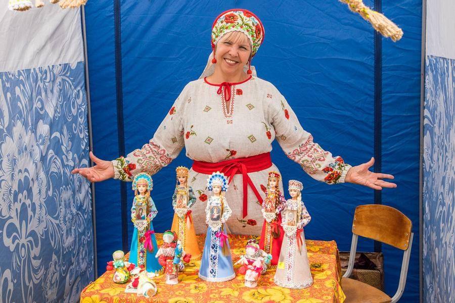 Весь день работает выставка-ярмарка «Улица мастеров». Татьяна Назаревич (Ишим)