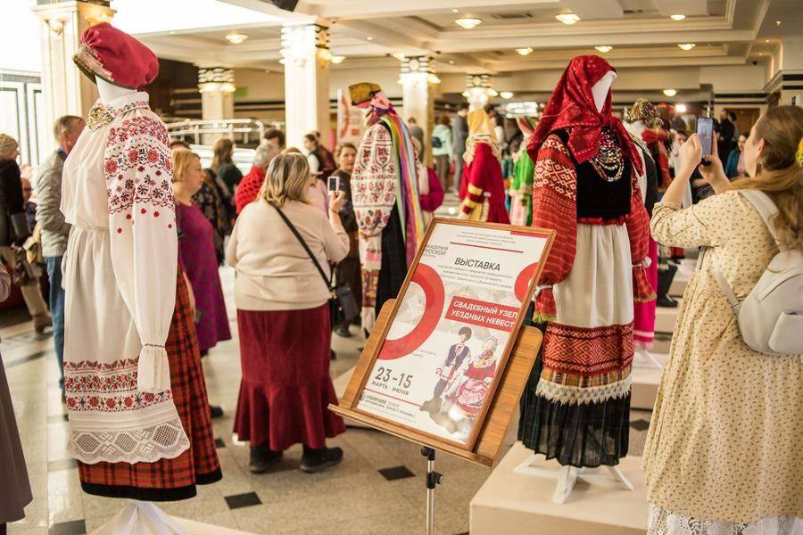 Она называется «Свадебный узел уездных невест»
