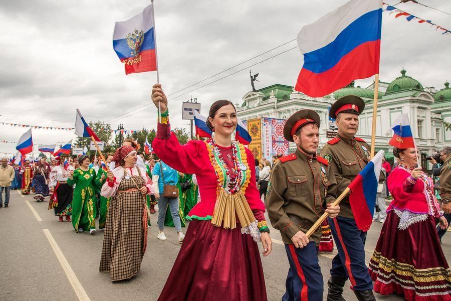 Какой же праздник без казаков и казачек?