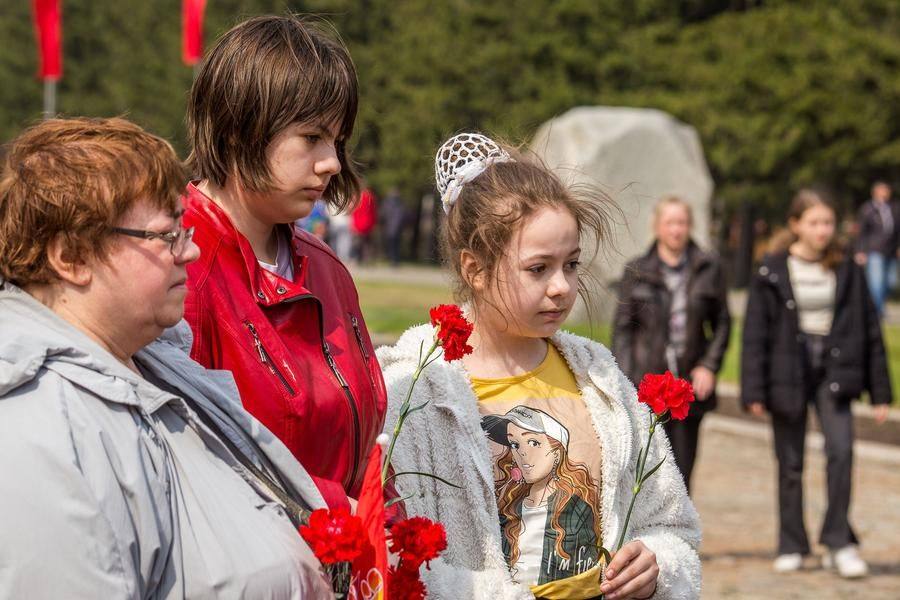 В каждой семье есть о чем вспомнить, глядя на не гаснущее пламя