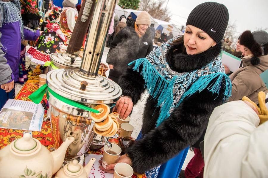 Угощают всех желающих