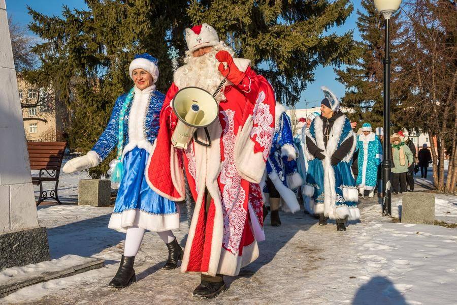 Маршрут пролегает по главным улицам города