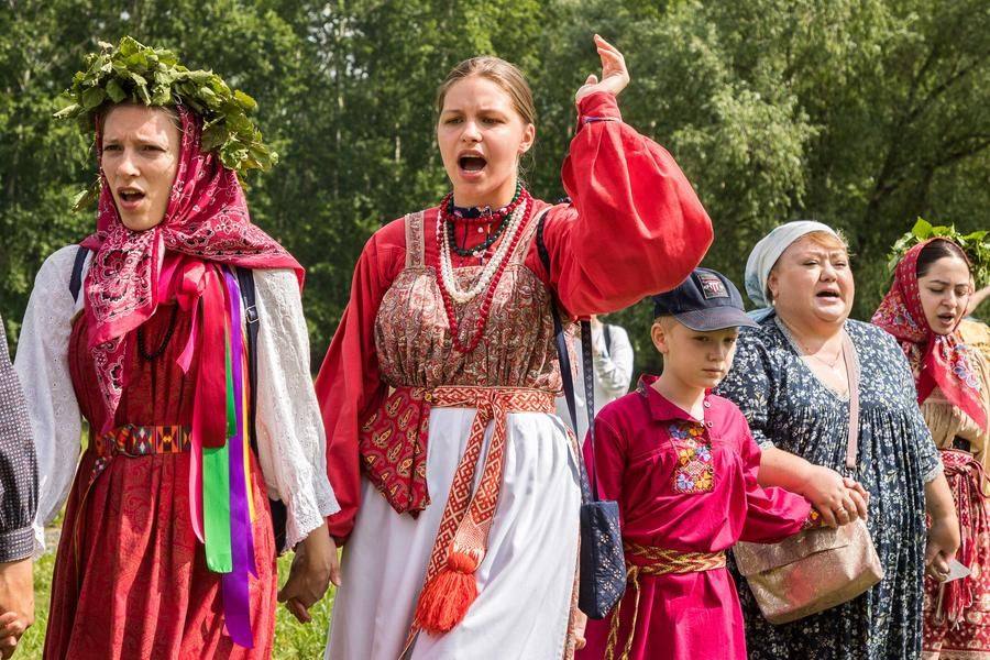 Быть запевалой в таком масштабном мероприятии — почетно и ответственно