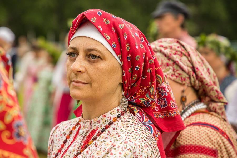 Считалось, что, образуя круг, люди помогают солнцу — источнику жизни