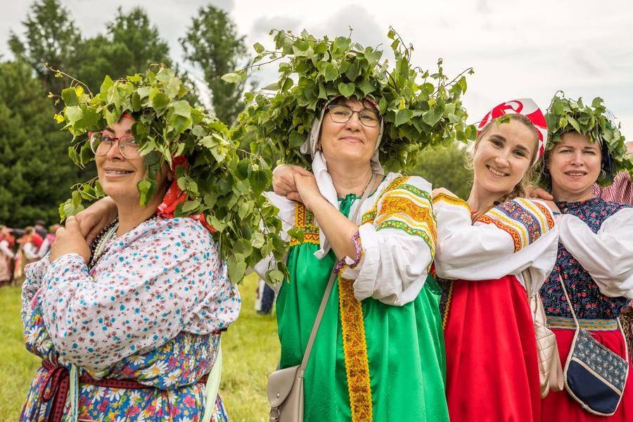 Следующий хоровод — запутанный