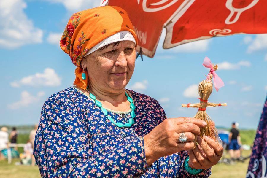 Такие игрушки делали детям, чтобы занять их во время полевых работ