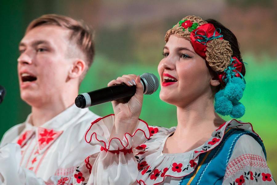 По содержанию это не что иное, как наставления матери сыну