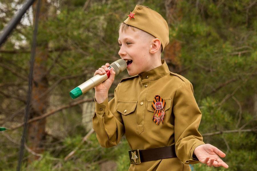 Фестиваль объединил артистов разных возрастов из городских дворцов культуры