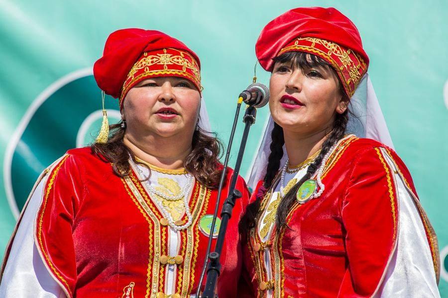 Их песни — на разных языках, но об одном и том же: о лете, о людях, о празднике