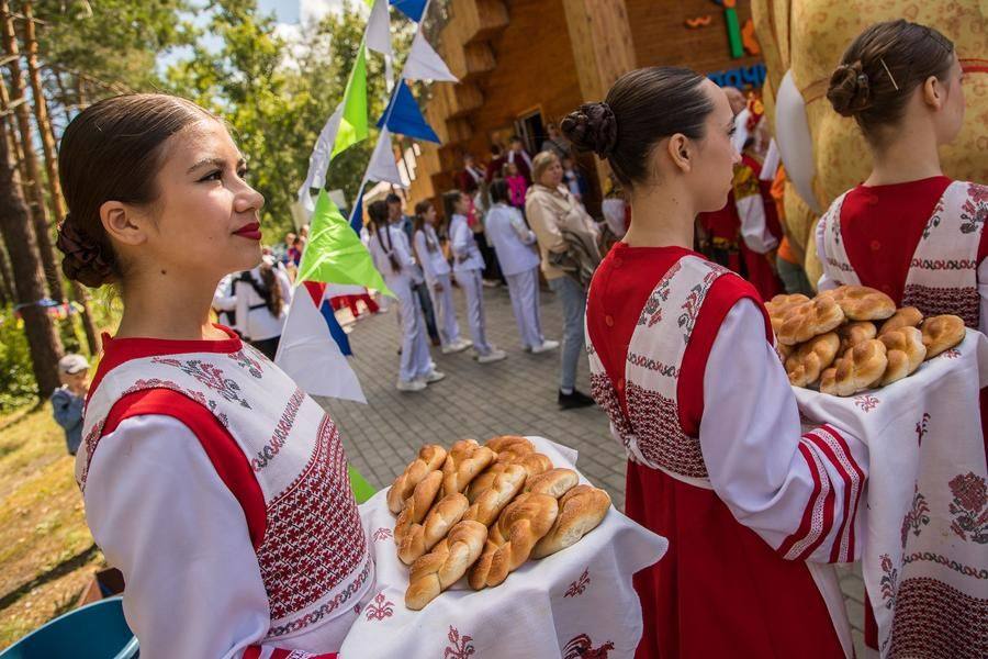 Для гостей приготовлены угощения