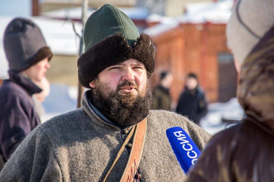 Однако благодаря тележурналистам яркие моменты фестиваля попадут в новости
