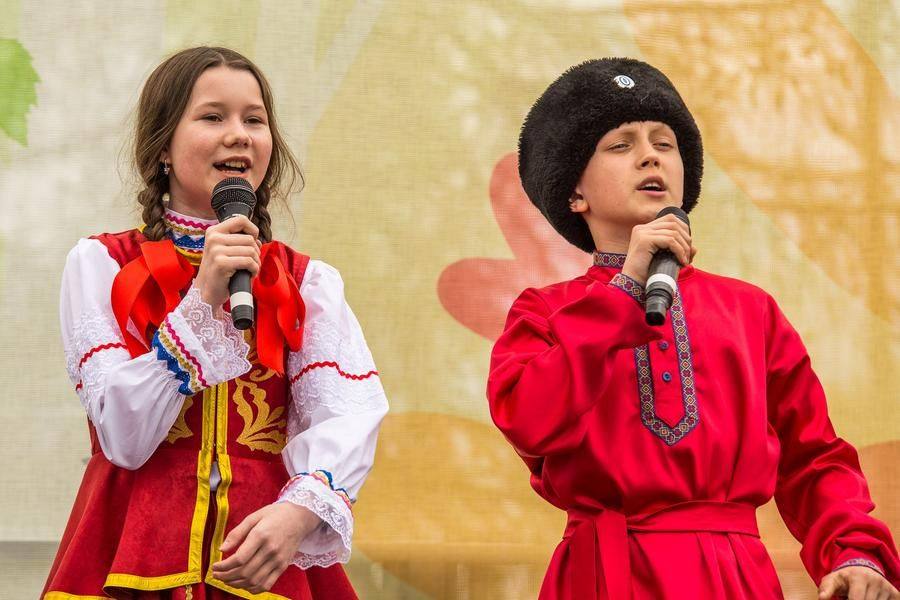 Юные вокалисты не уступают юным танцовщицам