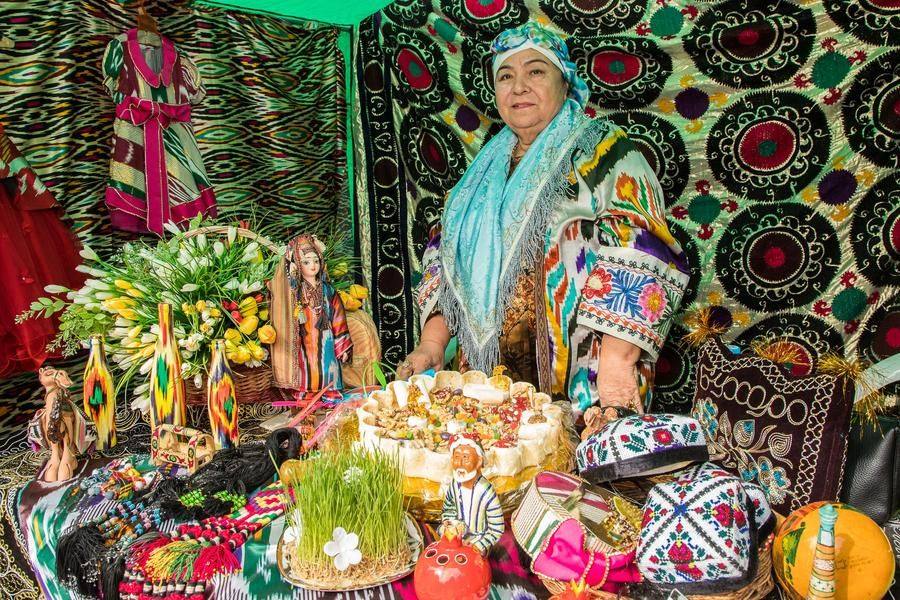 Хотите узнать об узбекской культуре? Ее носительница охотно обо всем расскажет