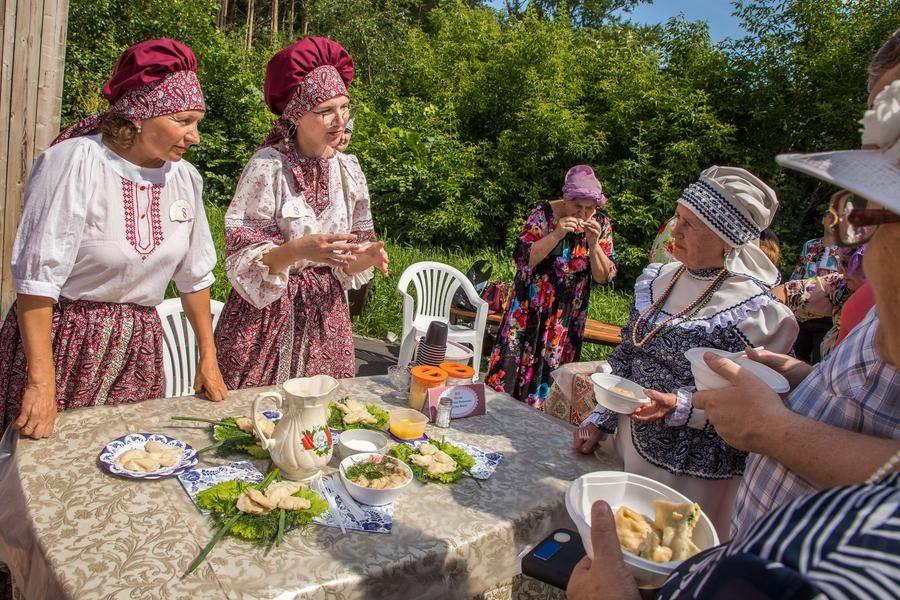 И вот в детали кулинарного замысла пора посвящать членов жюри конкурса