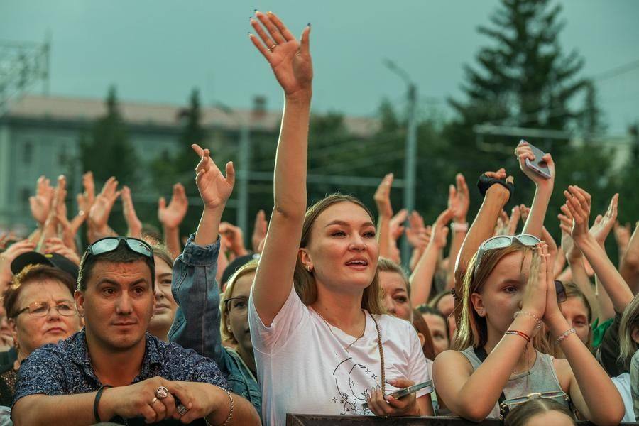 Видимо, действительно «сибиряк сибиряка видит издалека»