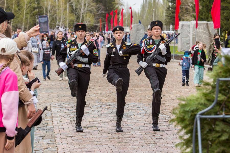 Разработана торжественная и зрелищная церемония смены караульных