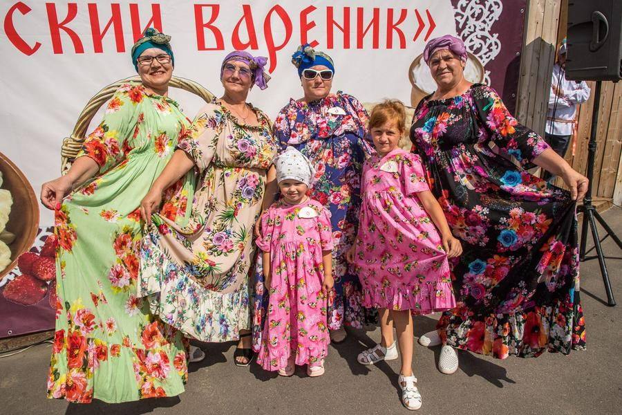 Ну а если все вареники команды съедены, остается только фотографироваться на память