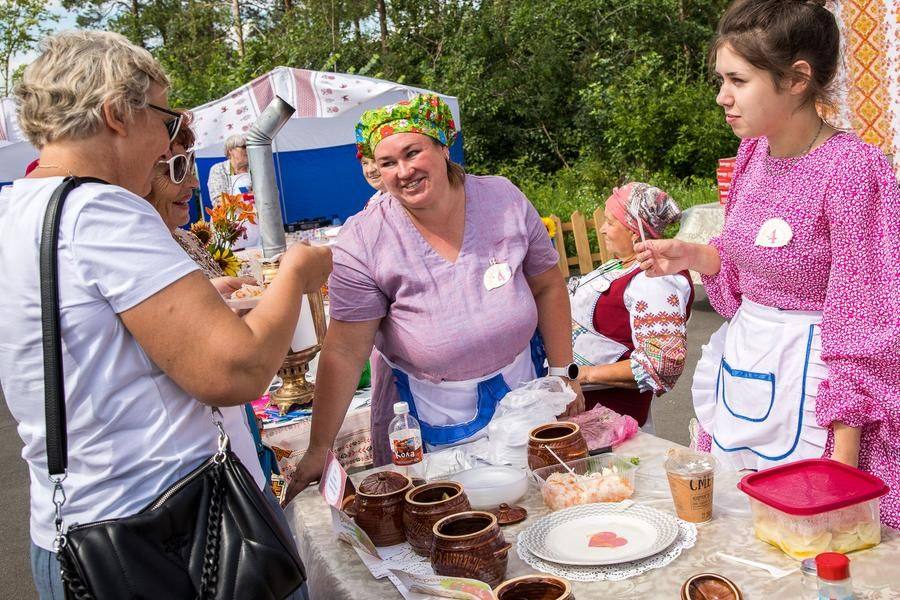 Пока жюри совещается, можно выведать секреты приготовления понравившихся блюд