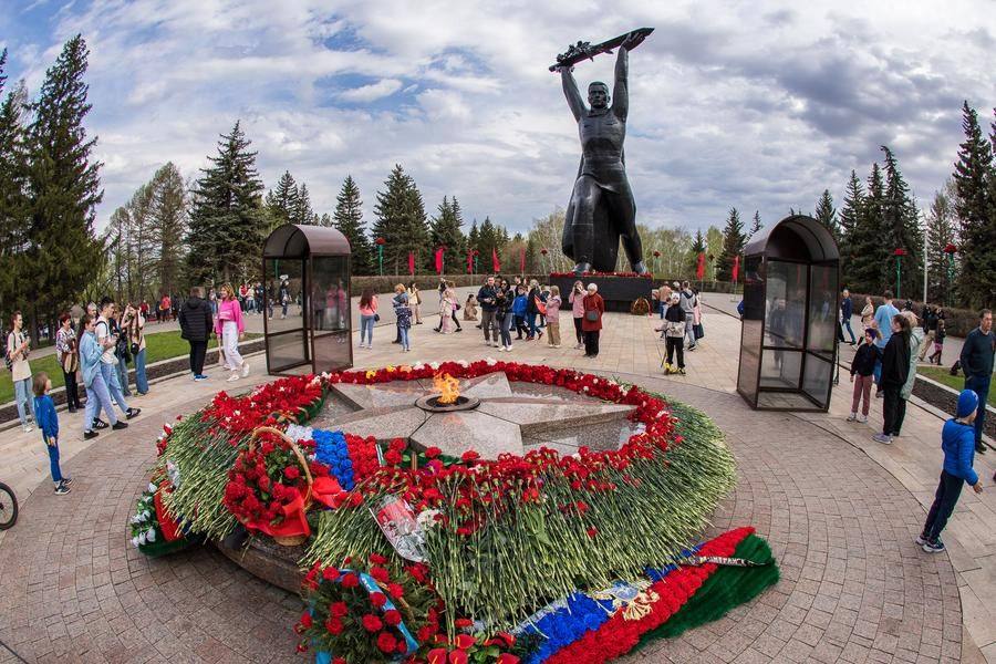 Разбитый в честь 30-летия Победы, уже через год парк отметит 50-летний юбилей