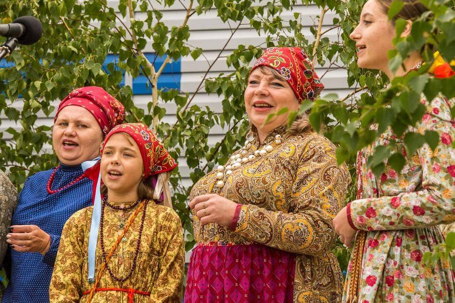 Отрадно, что у фольклорной традиции былых времен появились наследники
