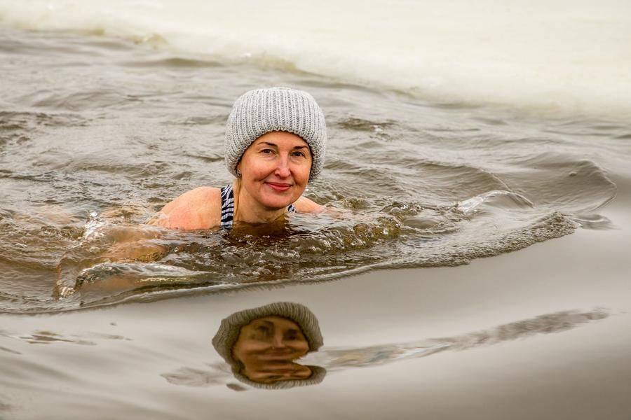 Безмятежный декабрьский заплыв — что может быть полезнее для души и тела?