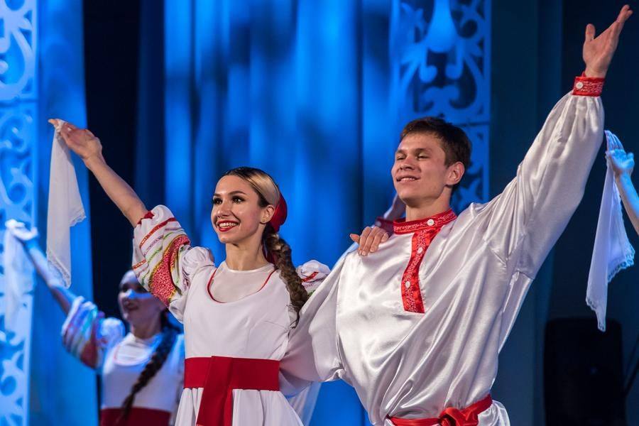 И все-таки полуторачасовой концерт подходит к концу