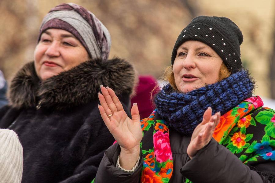 Эти аплодисменты — всем, кто внес вклад в создание праздничной атмосферы