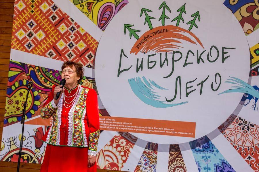 Валентина Бондарева из ансамбля «Раздолье» — одна из тех, кто завершает программу