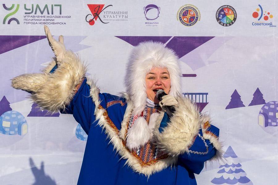 Организаторы и артисты желают удачи всем архитекторам снежных хижин
