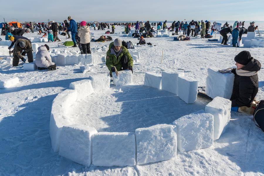 Вернувшись к этой команде через четыре часа, мы попадем на новоселье!
