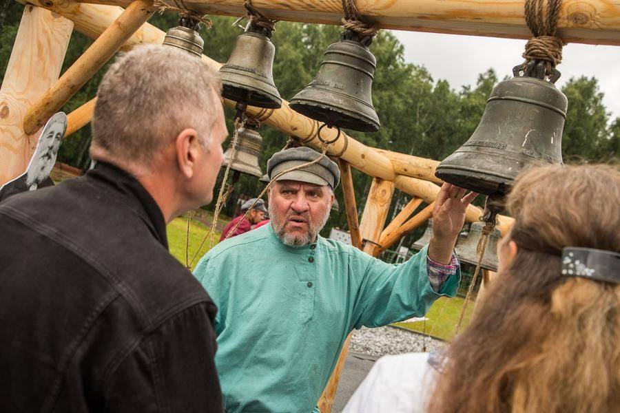 Многие могут поведать невероятные истории спасения после революции