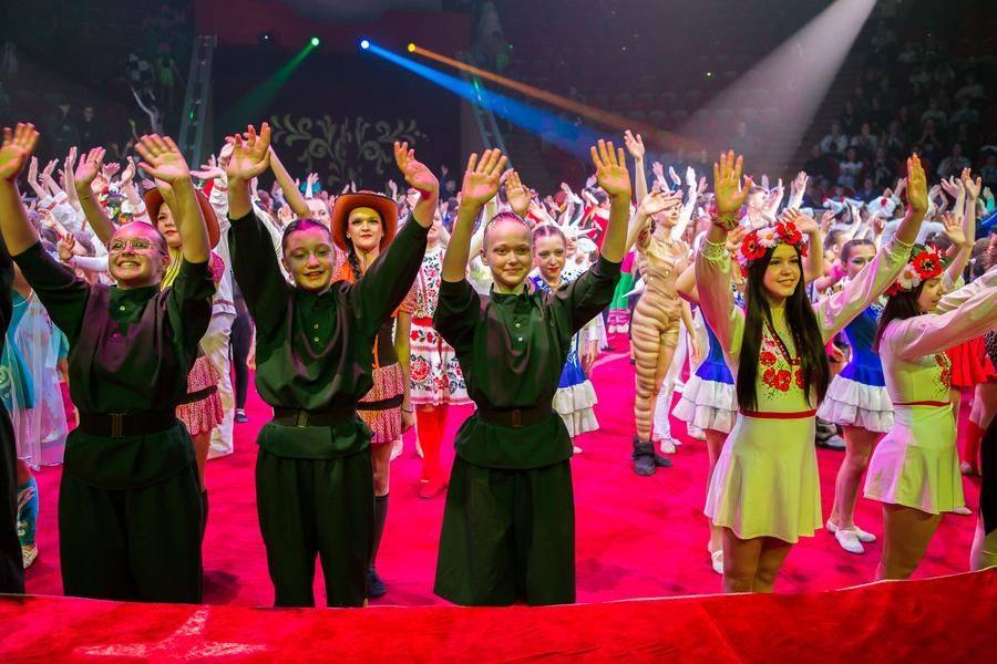 Юные артисты и наставники ценят возможность выйти на настоящую цирковую арену