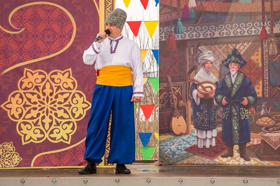 Многонациональный концерт был бы неполным без песен на украинском языке