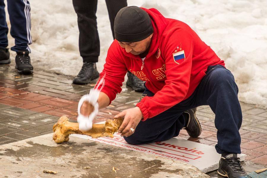 У каждого есть три подхода: в случае неудачи право удара переходит к следующему