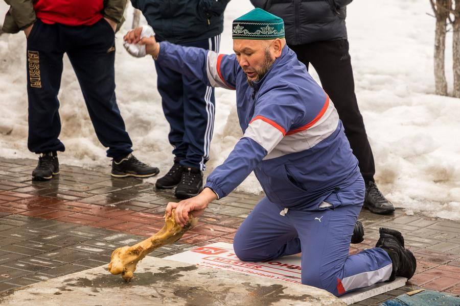 Напомним, что команды соревнуются одновременно