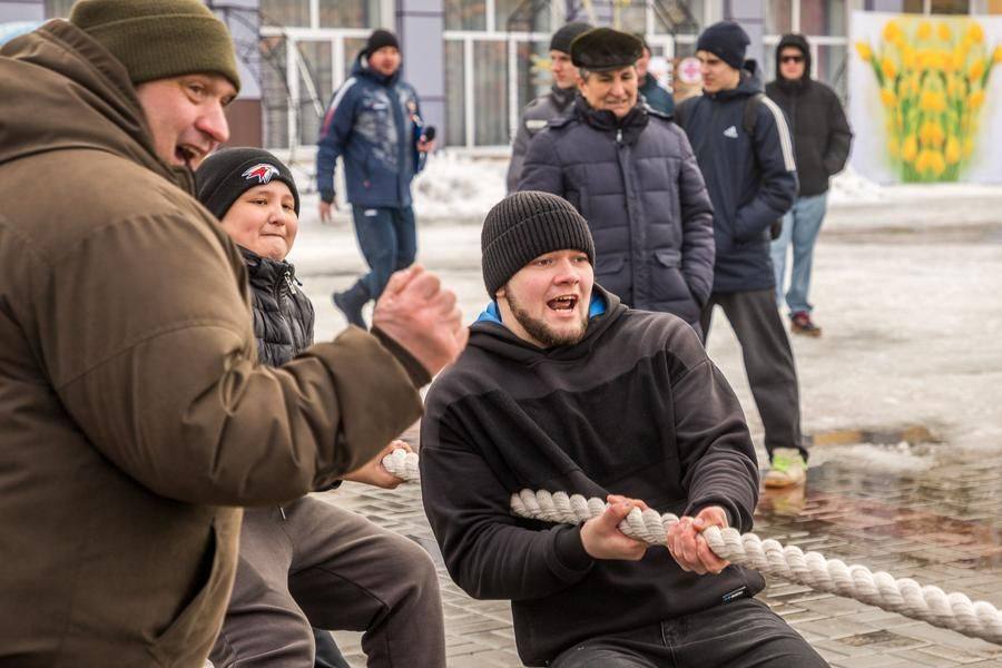 Две примерно равные по силам команды настроены на долгое противостояние