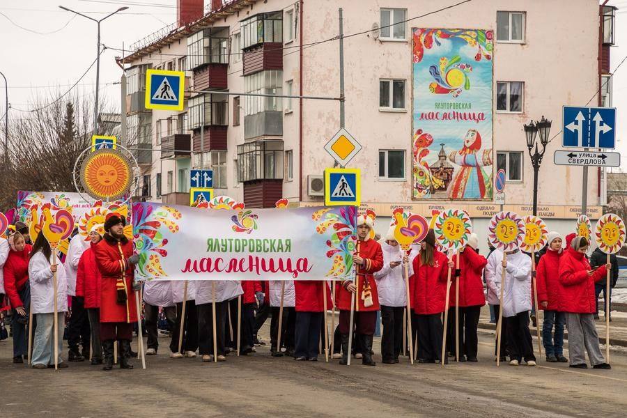 Колонна формируется на пересечении улиц Ленина и Свердлова