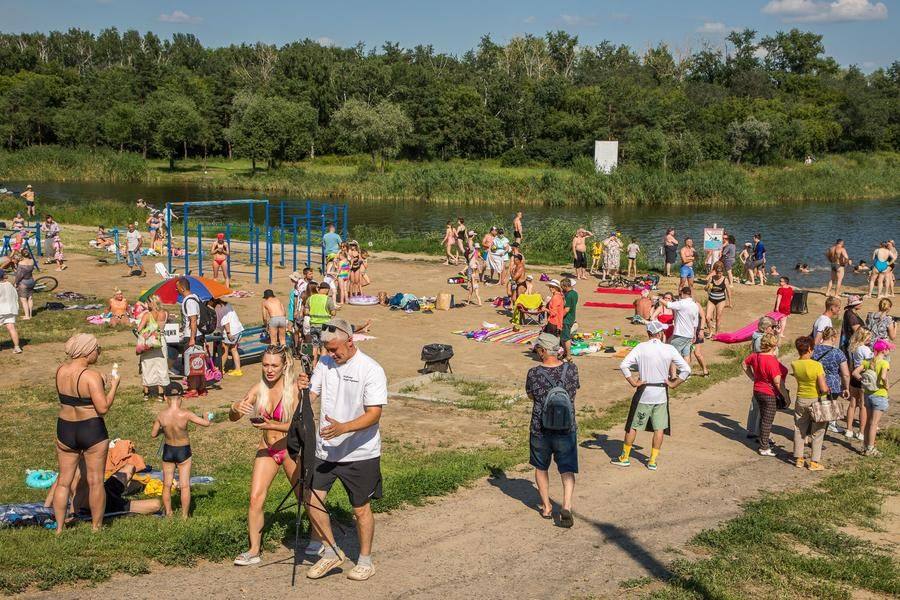 Территорией праздника стал пляж в парке Победы на Левобережье