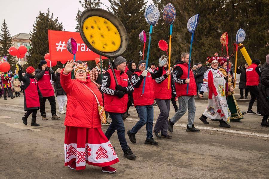 А это представители Нягани (ХМАО): им предстоит сразиться в битве блинопеков