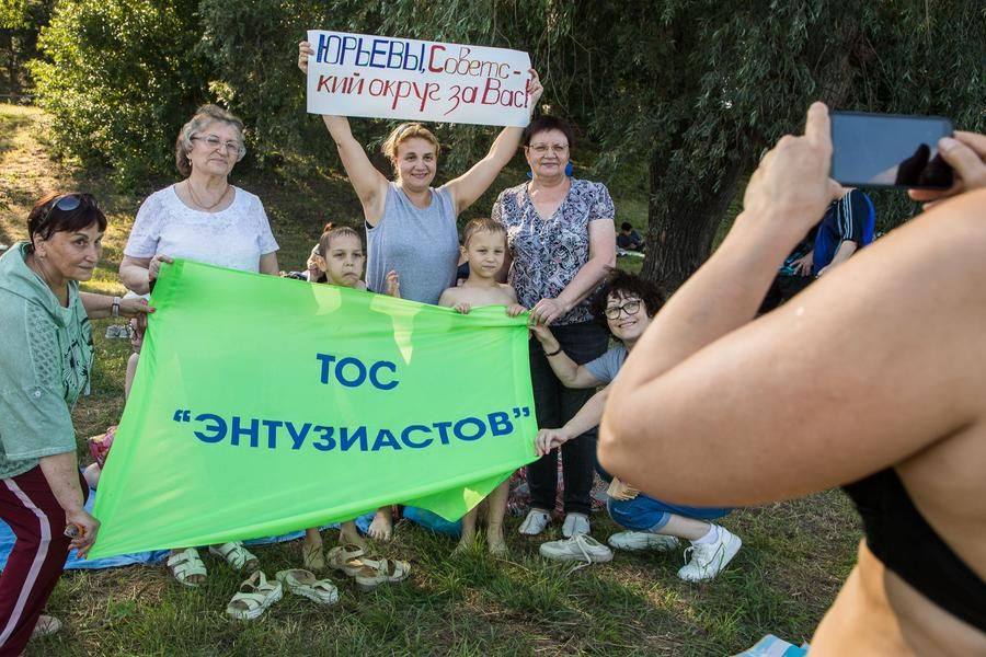 Группы поддержки вряд ли окажут влияние на выбор жюри, но с ними точно веселее