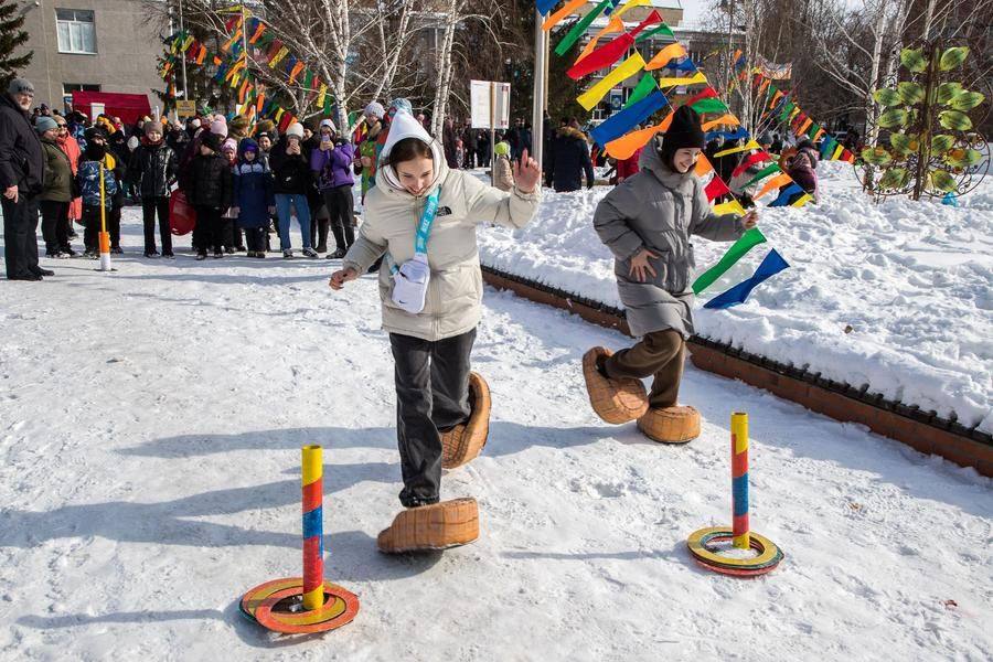 Потешные игры интересны не только малышам, но и подросткам