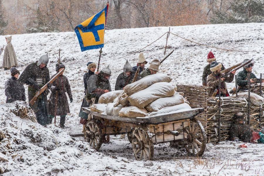 И вот русские занимают новые рубежи обороны