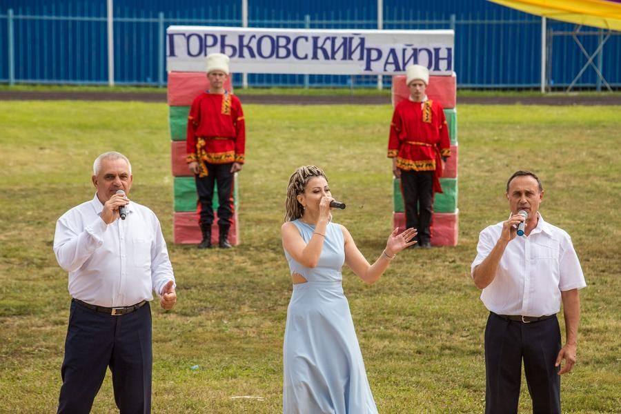 В их честь звучат патриотические песни, и совсем скоро их станет больше