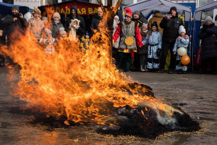 В огне сгорят все тяготы ушедшего года, и в новую весну люди вступят обновленными