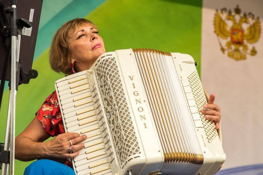 Татьяна Степанова играет в ансамбле с момента его основания