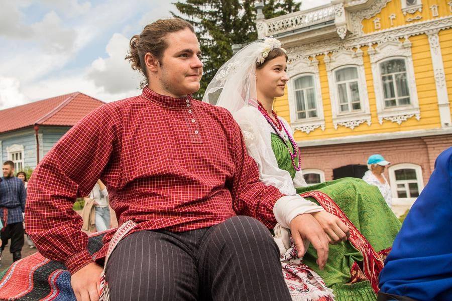 Жених и невеста — главные герои дня