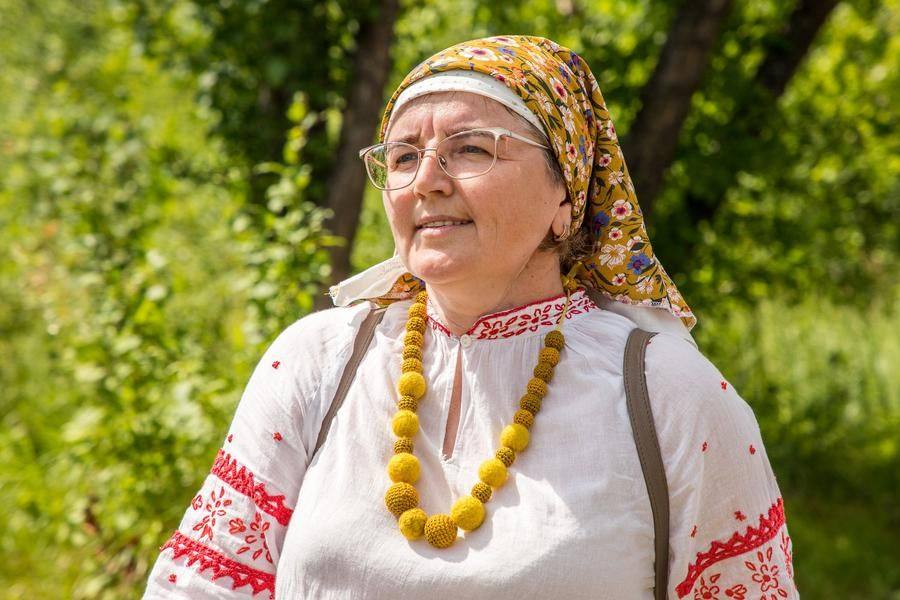 Конечно же, присутствуют хранители народной культуры